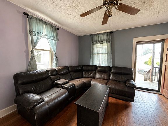 4th image of 736 13th St