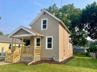 919 W 12th Ave, Oshkosh, WI 54902