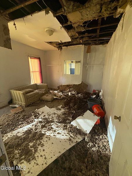 4th image of 13 Albany Street
