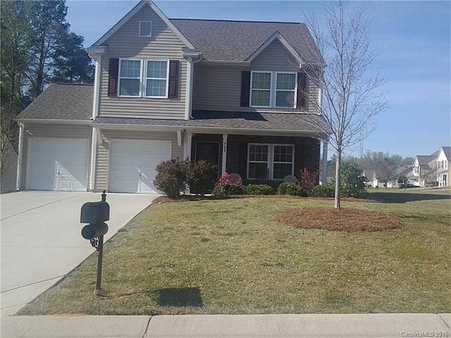 1st image of 724 Lynville Ln