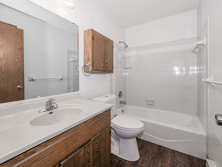 West Willow Apartments — Photo 13