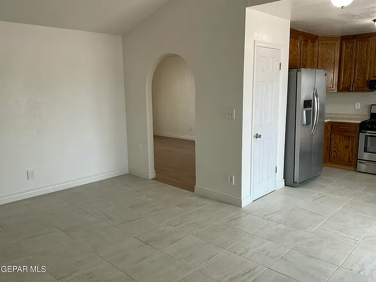 335 Flynn Dr — Photo 12