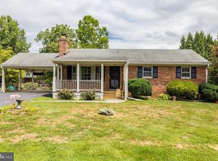 577 Curry Springs Pl, Hamilton, VA 20158