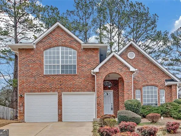 560 Woodstone Rd, Lithonia, GA 30058