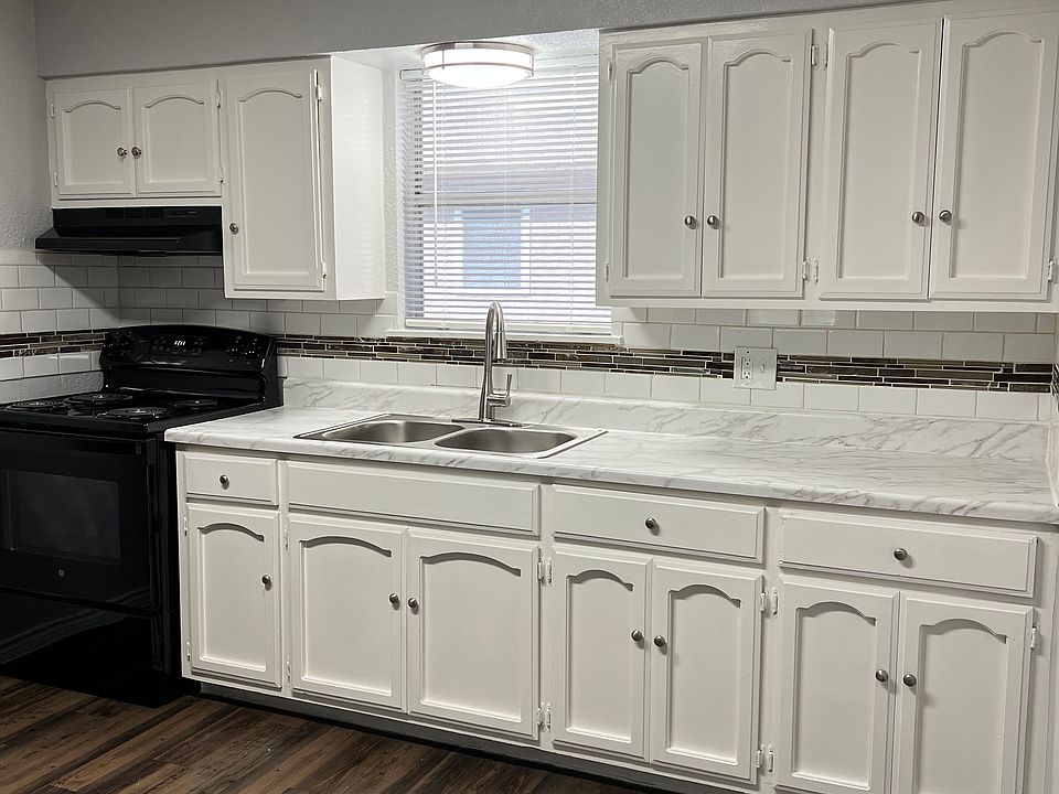 1st image of 222 Merida St APT 2