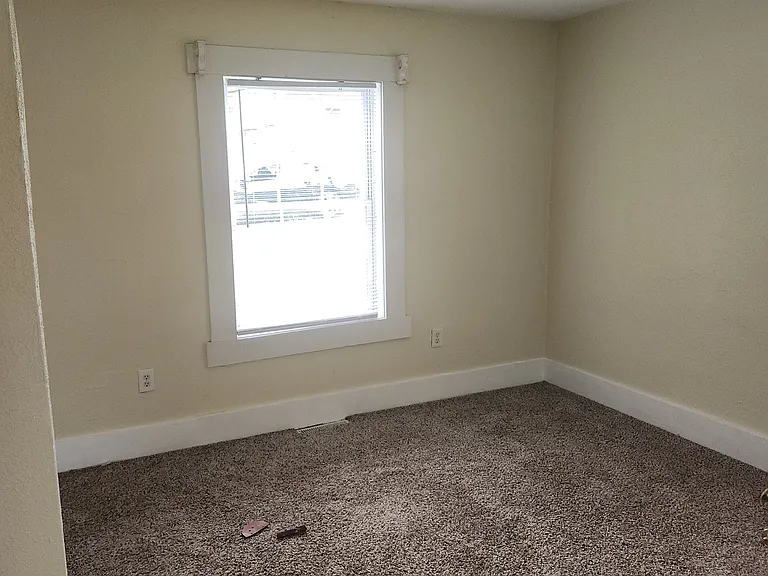 602 Davis St — Photo 2