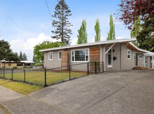 2502 NE 7th St, Renton, WA 98056