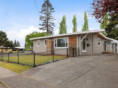 2502 NE 7th St, Renton, WA, 98056