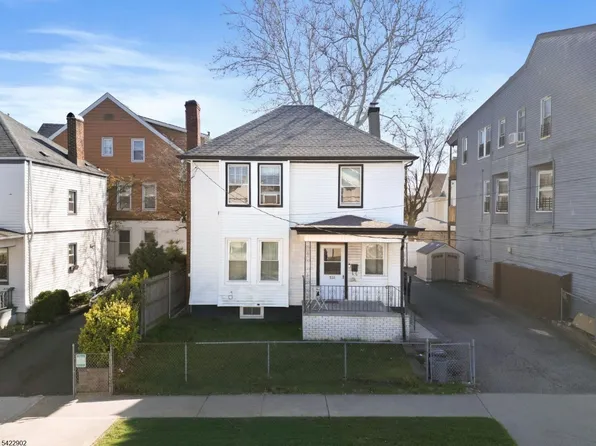 726 14Th Ave, Paterson City, NJ 07504