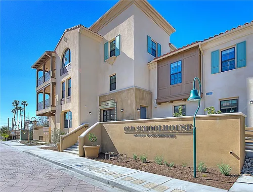 501 W Foothill Blvd #202 Photo 1