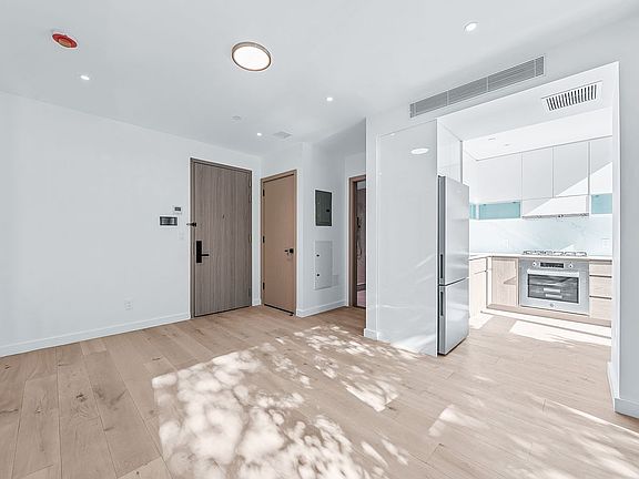 5th image of 42-62 Hunter St #2A