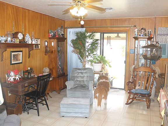 2nd image of 1441 Sandalwood Ln