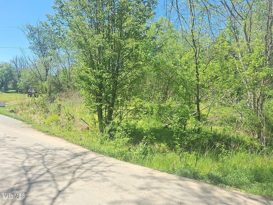 1st image of 692 Gatewood Rd