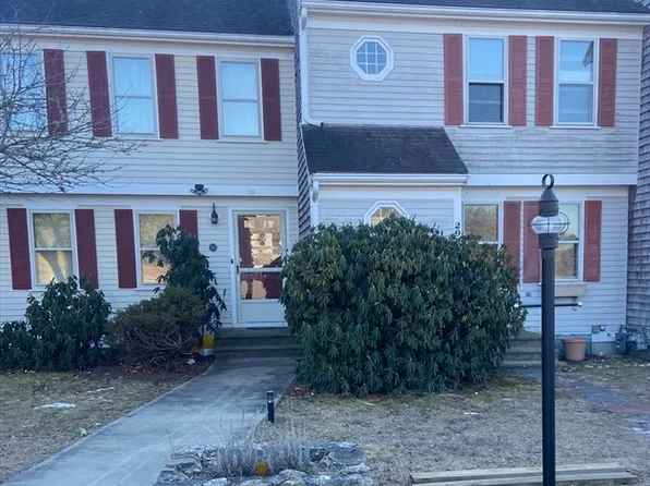 29 Woodview Dr Unit B, Falmouth, MA 02540