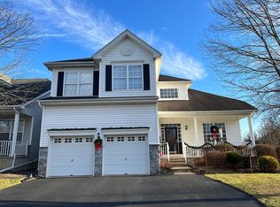 2 Pony Ln, Flemington, NJ 08822