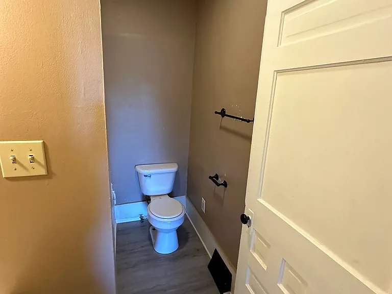 227 King St #1 — Photo 8