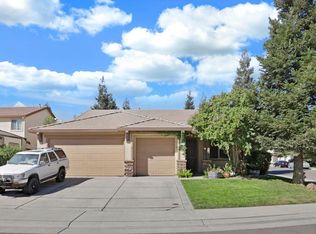 1009 Park Stream Ct, Galt, CA 95632