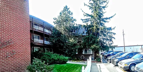 Royal Village Apartment Homes 265 Photo 1
