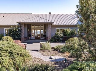 1365 Arnold Road, Oak Harbor, WA 98277