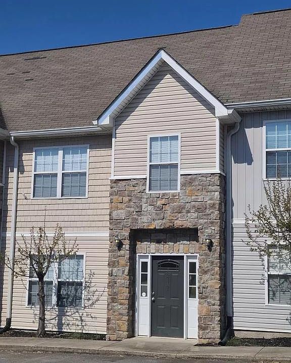 1st image of 3719 Keri Ln NE