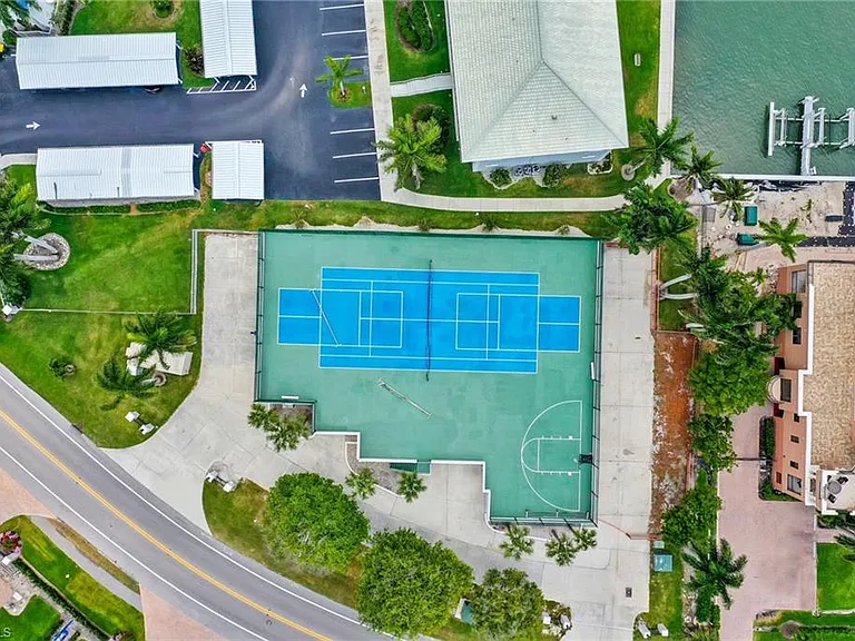 10684 Gulf Shore Dr #B-302 — Photo 26