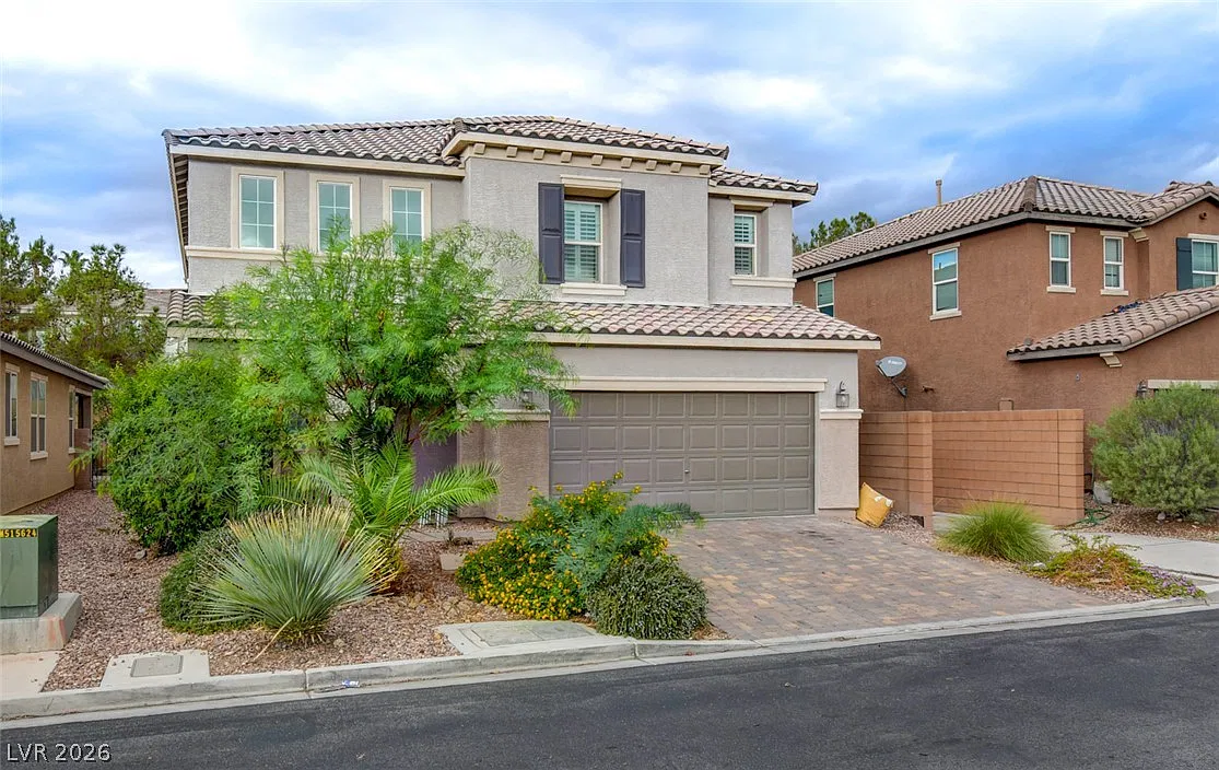 5 bed, 3.5 bath, 3057 sqft, $2,995 — Photo 3