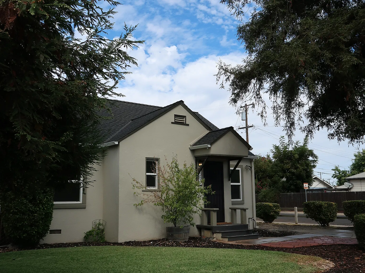 2 bed, $1,850 — Photo 2