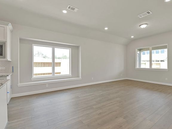 Homesite 2120 dining