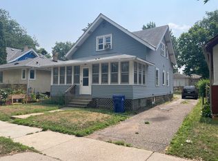 98 Geranium Ave W, Saint Paul, MN 55117