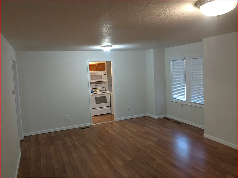 722 S 16th St — Photo 11
