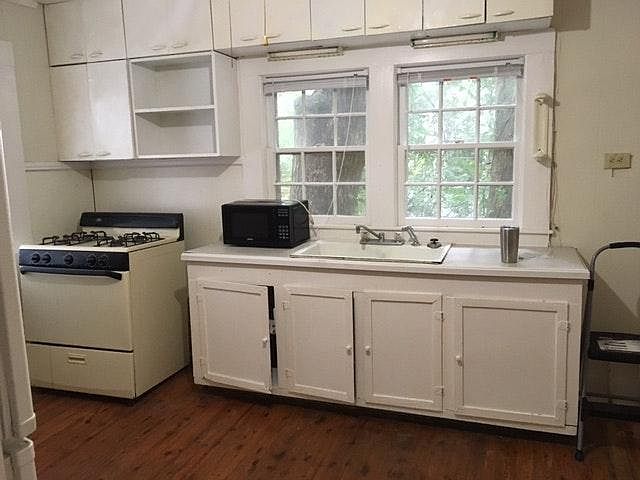 1st image of 109 Caldwell St