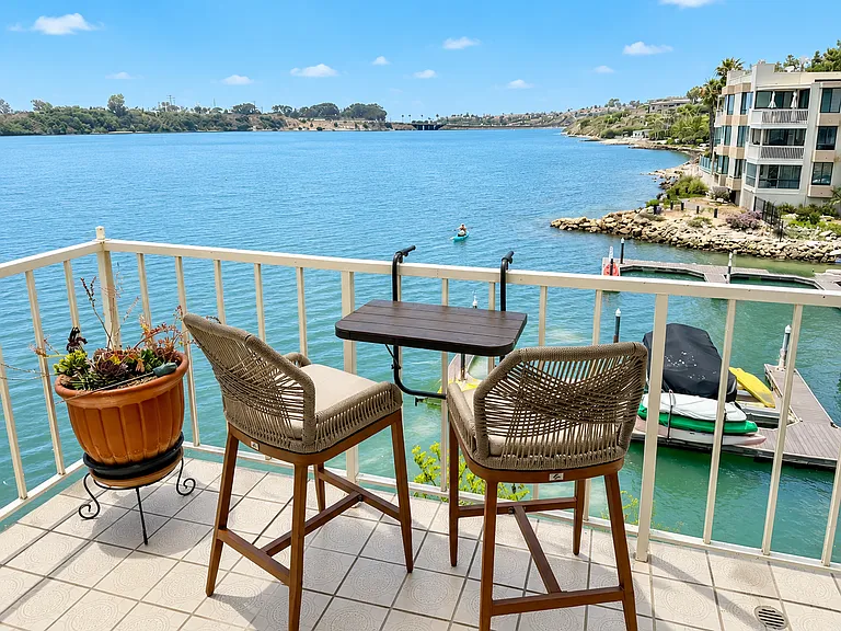 4747 Marina Dr #15 — Photo 1