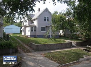 913 Summit St, Joliet, IL 60435