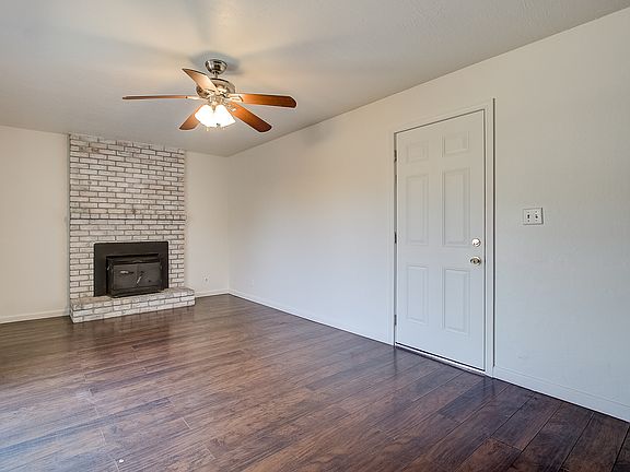 2nd image of 221 Hacienda Ln