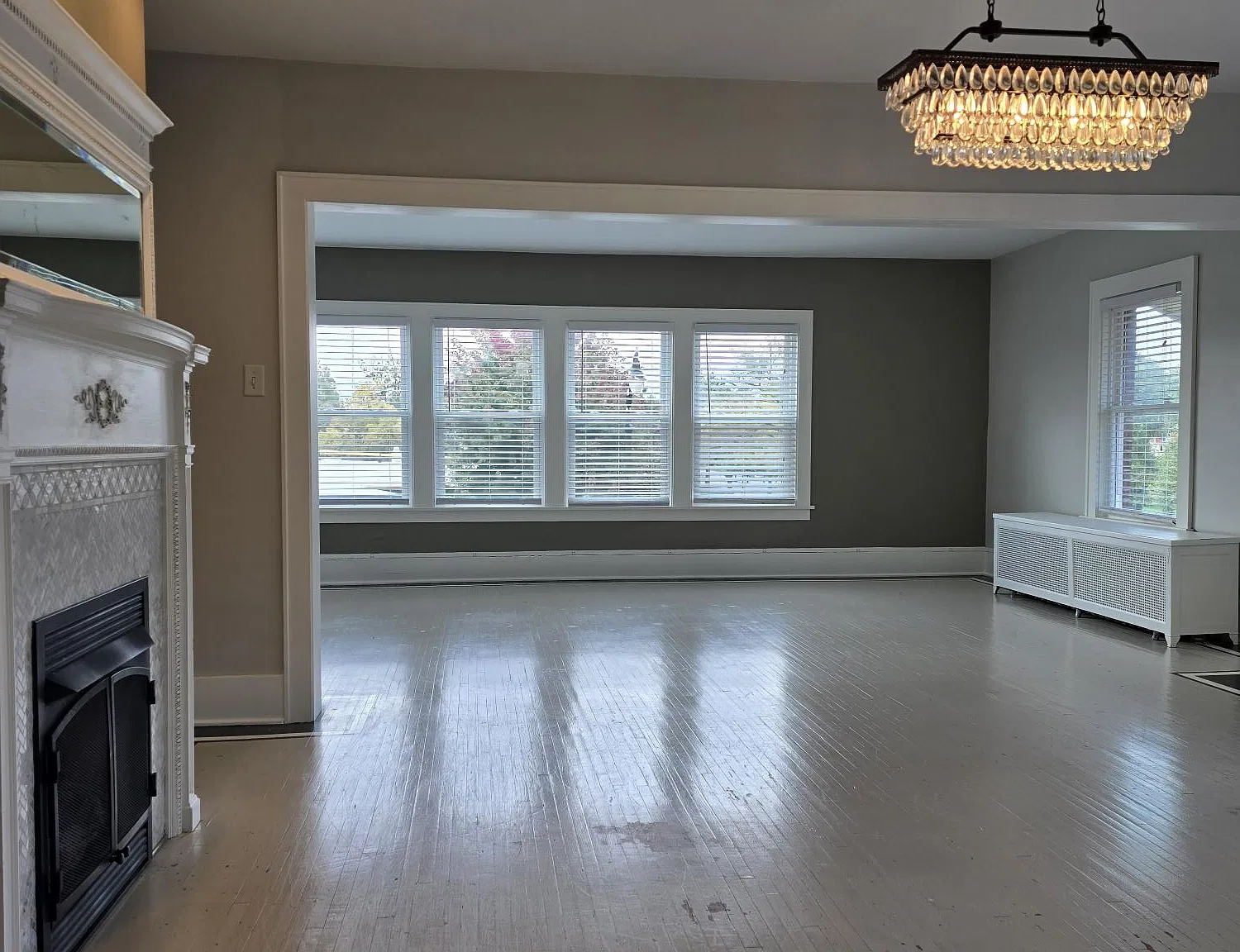 3 bed, 1.0 bath, 1500 sqft, $1,275 — Photo 1