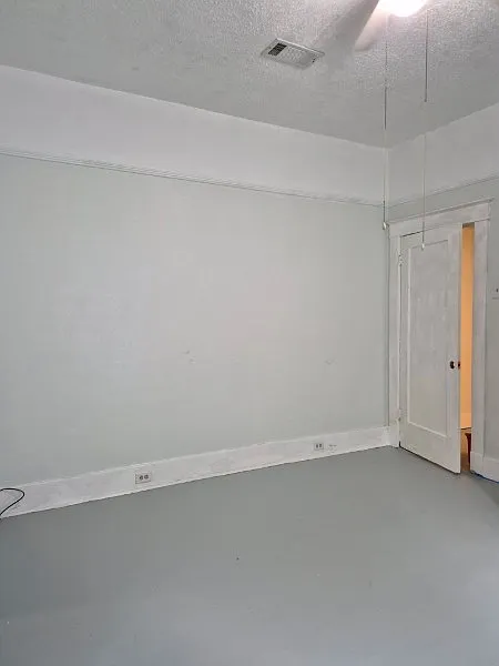 3 bed, 1200 sqft, $1,750 — Photo 4