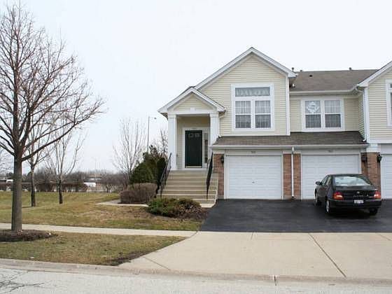 1st image of 965 Huntington Dr