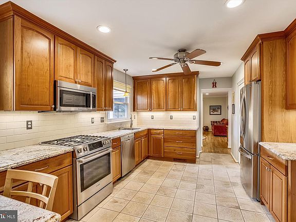 5th image of 17441 Founders Mill Dr