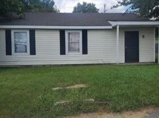 121 James Buchanan Dr, Jackson, TN 38301