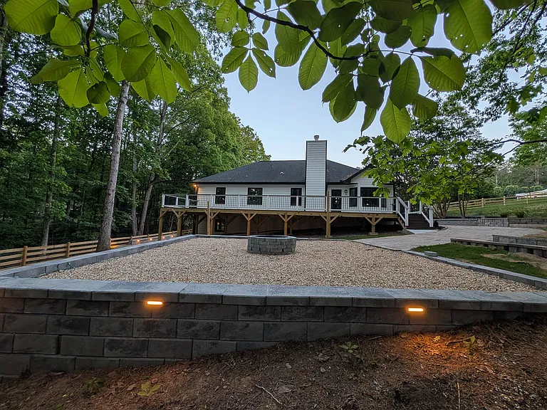 2060 Daves Creek Trl — Photo 26