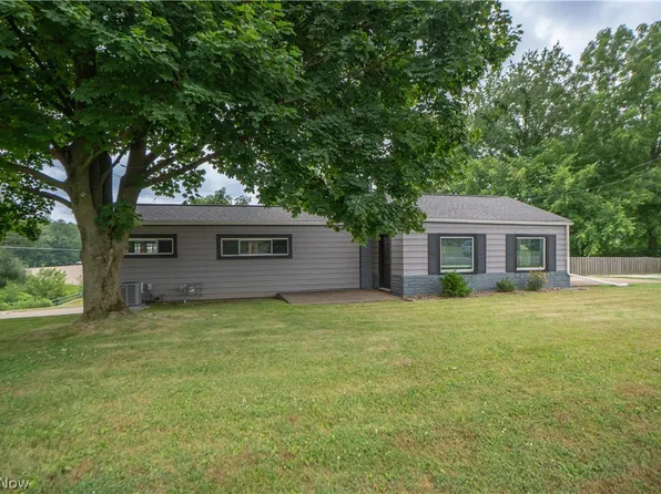 1621 Hankins Rd NE, Massillon, OH 44646