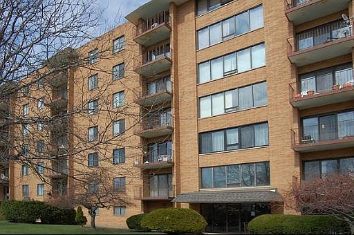 1st image of 1747 Crystal Ln APT 205