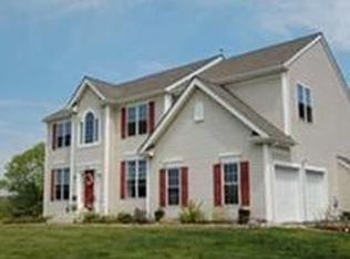 595 Raymond Rd, Plymouth, MA 02360