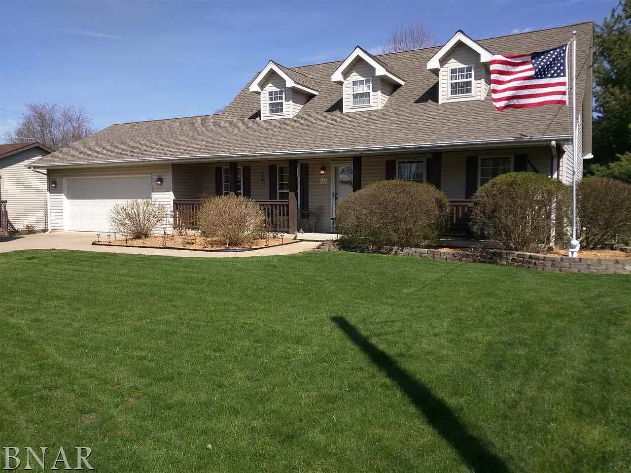 111 Westminster Dr photo 1