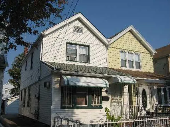 9425 78th St, Ozone Park, NY 11416