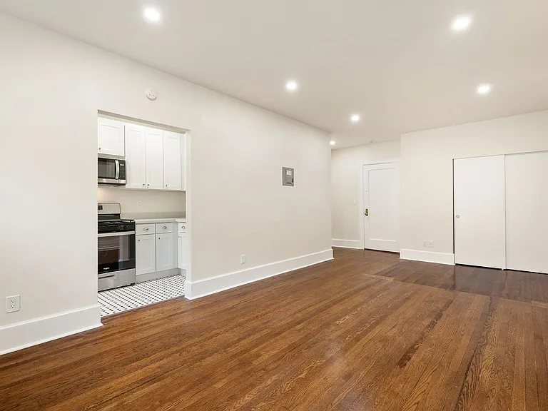 Fionia Apartments — Photo 41