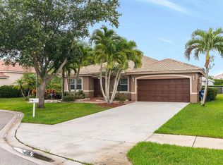 5733 NW 109th Ln, Pompano Beach, FL 33076