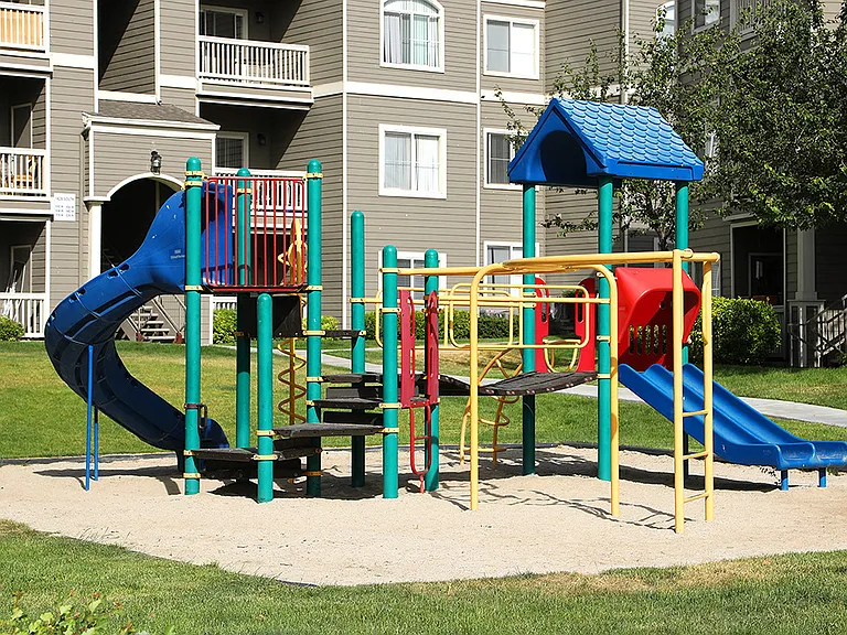 Canyon View Apartments — Photo 23