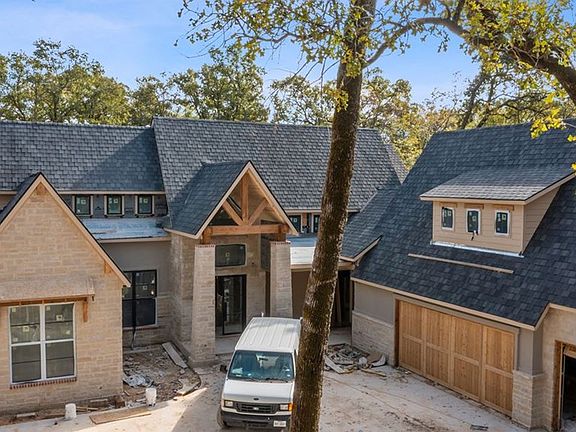 2nd image of 154 Saint Andrews Dr