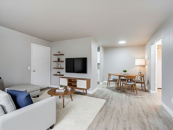 4th image of 4605 Hayes Rd #1